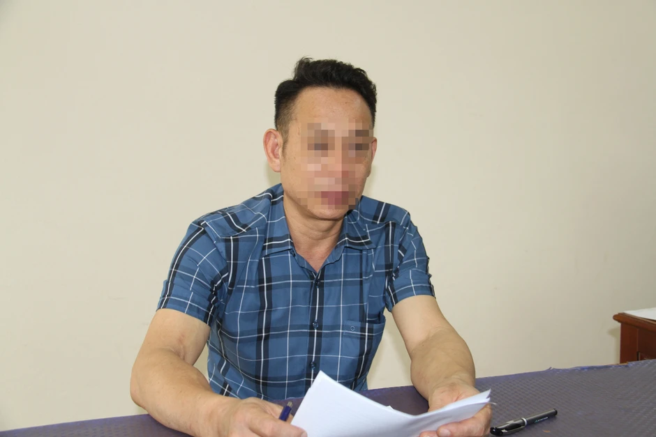 Tài xế ô tô tông 2 người trên vỉa hè đã ra trình diện Tài xế ô tô tông 2 người trên vỉa hè đã ra trình diện