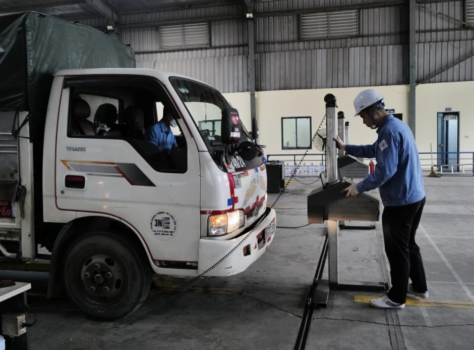 Tài xế sẽ không còn phải xuất trình giấy đăng kiểm Tài xế sẽ không còn phải xuất trình giấy đăng kiểm