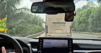 Tài xế xe khách bị phạt 7 triệu đồng vì không nhường đường đoàn xe ưu tiên