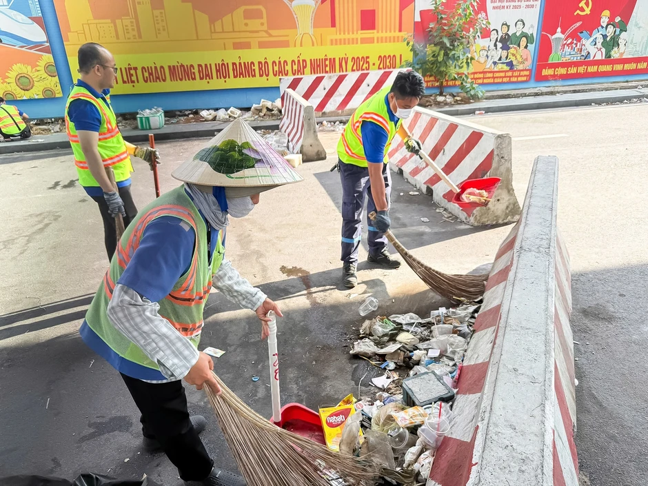 Tân Sơn Nhất cấp tập chống ngập úng, thấm dột nhà ga trước mùa mưa bão Tân Sơn Nhất cấp tập chống ngập úng, thấm dột nhà ga trước mùa mưa bão