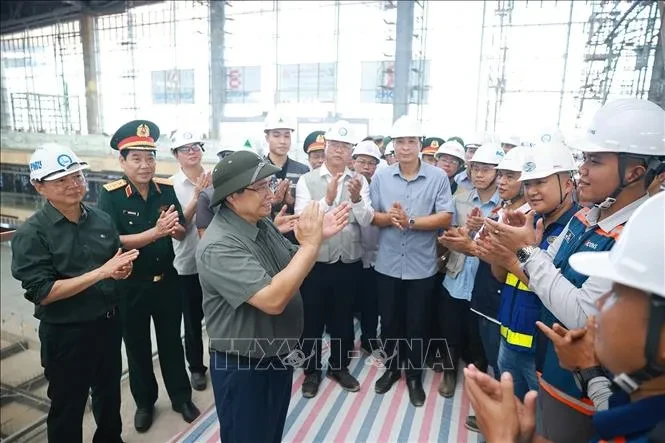 Thủ tướng Phạm Minh Chính: Khai thác thương mại sân bay Long Thành vào cuối năm 2026 Thủ tướng Phạm Minh Chính: Khai thác thương mại sân bay Long Thành vào cuối năm 2026