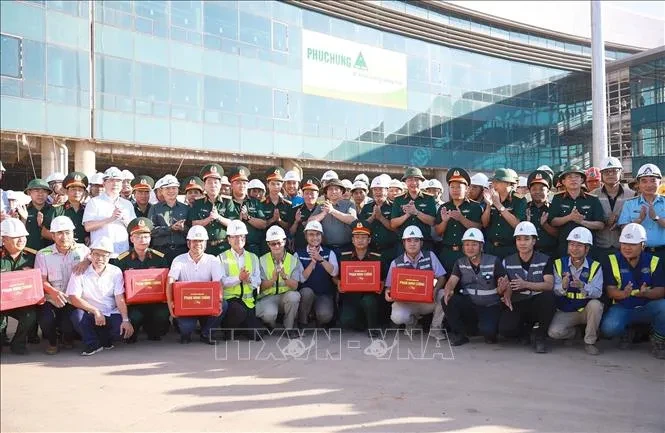 Thủ tướng Phạm Minh Chính: Khai thác thương mại sân bay Long Thành vào cuối năm 2026 Thủ tướng Phạm Minh Chính: Khai thác thương mại sân bay Long Thành vào cuối năm 2026