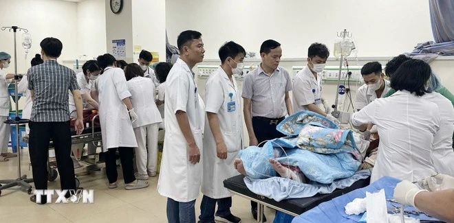 Tin mới vụ xe khách 29 chỗ lao xuống vực Tin mới vụ xe khách 29 chỗ lao xuống vực