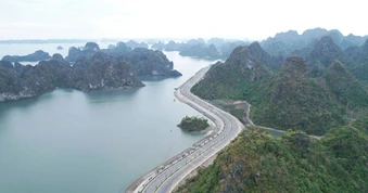 Toàn tuyến ven biển Hạ Long - Cẩm Phả cho phép chạy tối đa 80km/h