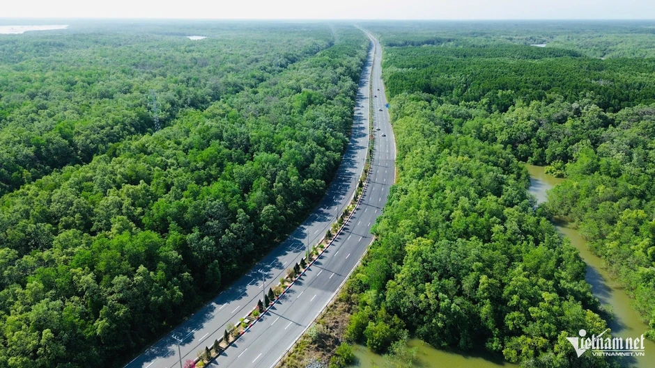 TPHCM: Dừng 7 dự án nhỏ lẻ để nghiên cứu mở rộng đường Rừng Sác lên 10 làn xe TPHCM: Dừng 7 dự án nhỏ lẻ để nghiên cứu mở rộng đường Rừng Sác lên 10 làn xe