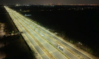 Tuyến nối sân bay Long Thành sáng rực như 'đường băng'