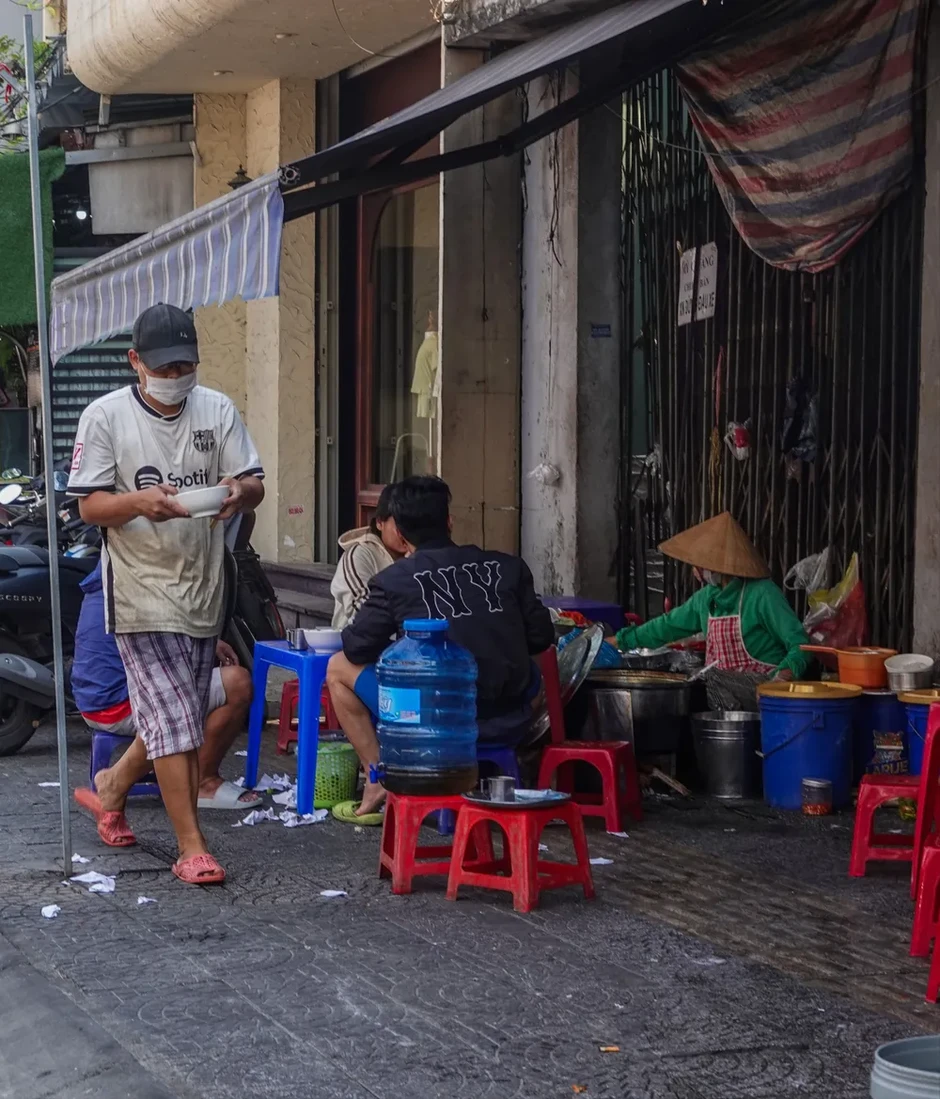 Vỉa hè Đà Nẵng trước thời điểm “lập lại trật tự” Vỉa hè Đà Nẵng trước thời điểm “lập lại trật tự”