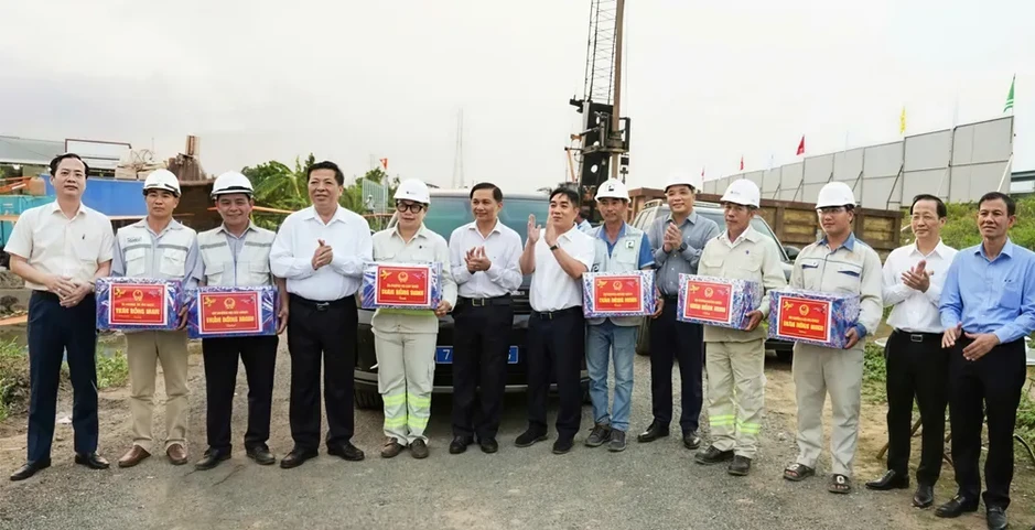Vĩnh Long kiến nghị đầu tư nhiều dự án giao thông liên kết vùng Vĩnh Long kiến nghị đầu tư nhiều dự án giao thông liên kết vùng
