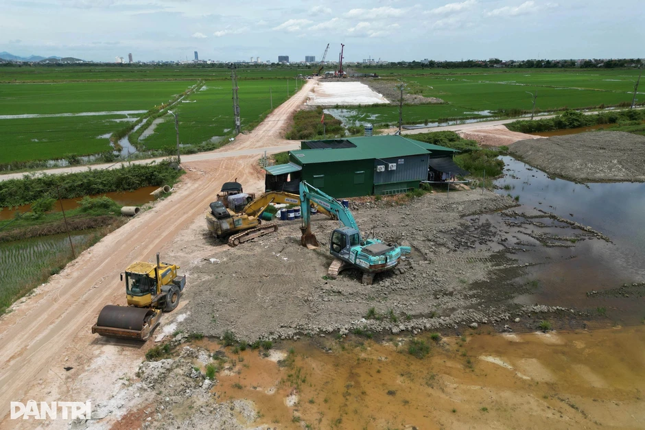 Vụ đường nối sân bay chìm giữa ruộng nước: Chấn chỉnh các nhà thầu