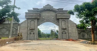 Vụ xây cổng hoành tráng lấn hành lang quốc lộ: Nhận sai nhưng chưa tháo dỡ