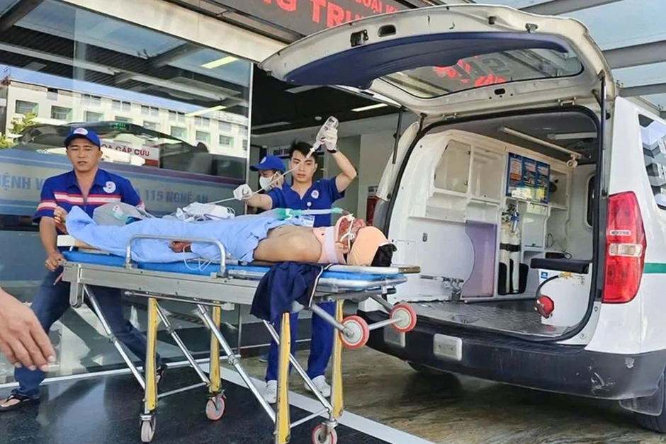 Vụ xe trong đoàn 600 người đi biển Cửa Lò gặp nạn: 34 người nhập viện
