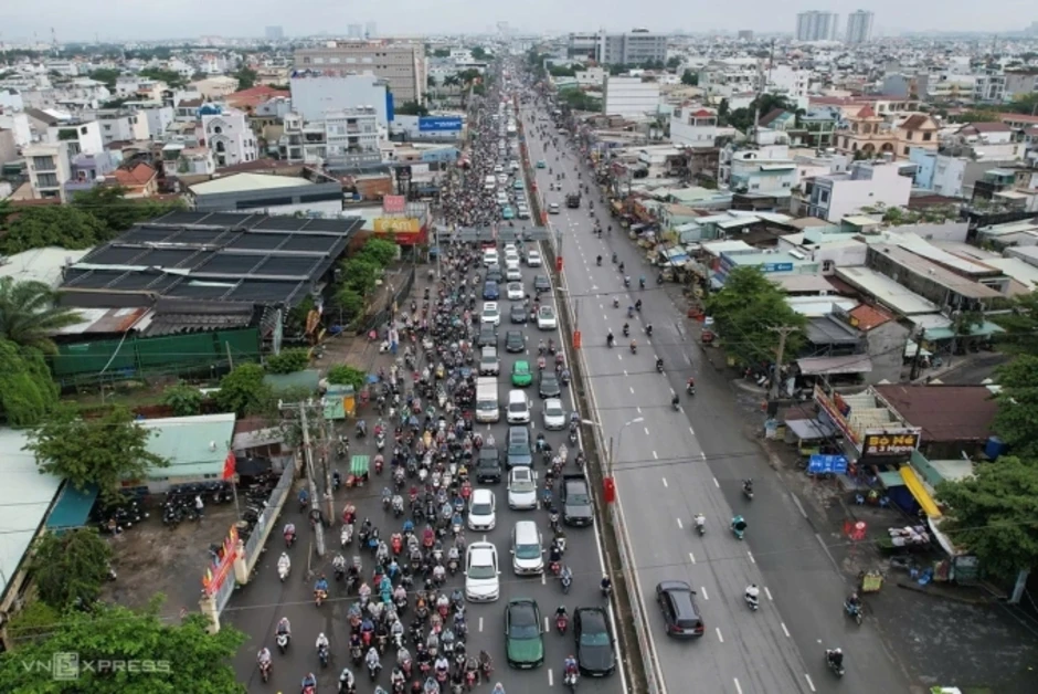 Xây hai hầm chui trên quốc lộ 13 ở cửa ngõ TP HCM Xây hai hầm chui trên quốc lộ 13 ở cửa ngõ TP HCM