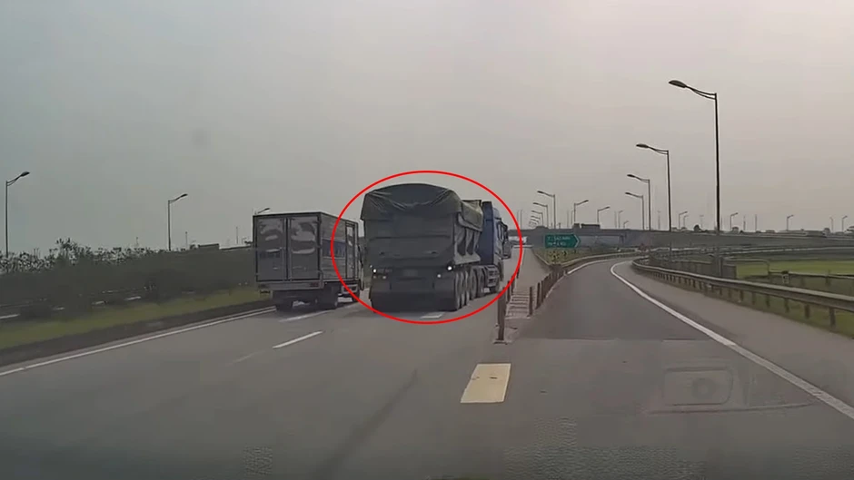 Xe ben đi lùi trên cao tốc, dân mạng đề nghị tước bằng lái tài xế Xe ben đi lùi trên cao tốc, dân mạng đề nghị tước bằng lái tài xế