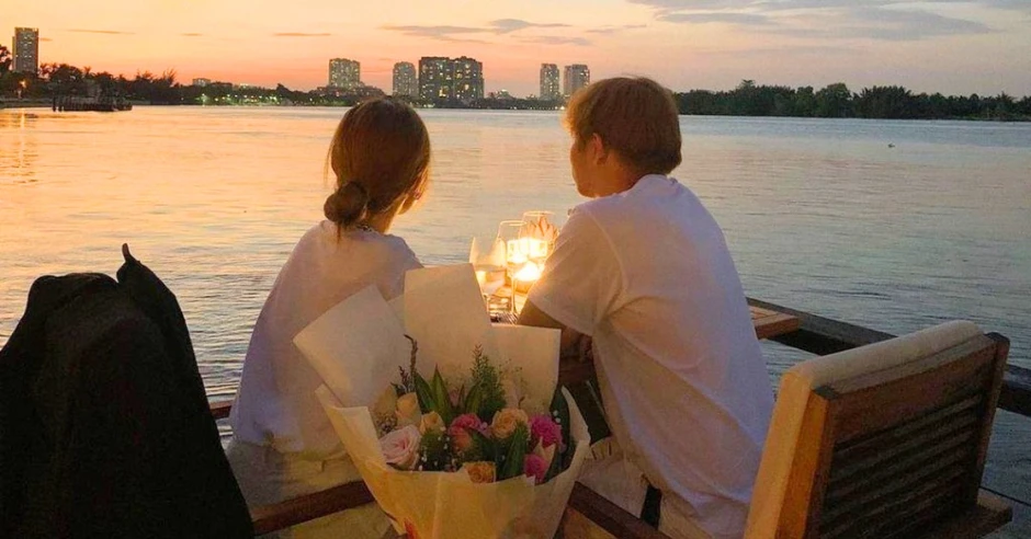 Bác sĩ cảnh báo rủi ro sức khỏe từ dịch vụ “thuê người yêu” dịp 8/3 Bác sĩ cảnh báo rủi ro sức khỏe từ dịch vụ “thuê người yêu” dịp 8/3
