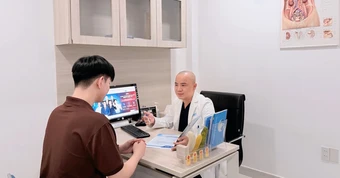 Bác sĩ Nam khoa cảnh báo: Sùi mào gà ngày càng “phức tạp”, trẻ hay già chớ có chủ quan