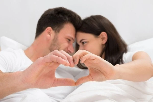 Lấy tuổi nhân 9 để tính tần suất "chuyện ấy" chuẩn - thực hư thế nào? Lấy tuổi nhân 9 để tính tần suất "chuyện ấy" chuẩn - thực hư thế nào?