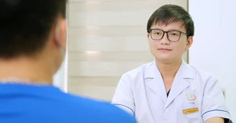 Sau tuổi 40, đàn ông dễ “tụt phong độ”: Thủ phạm không chỉ là tuổi tác
