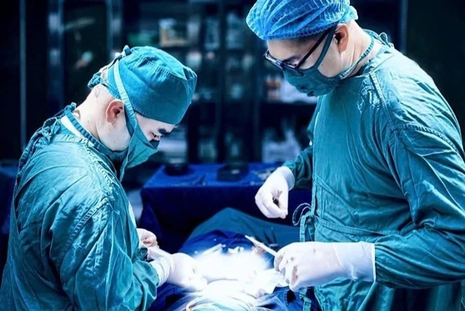 Suýt mất khả năng sinh lý vì giấu bệnh 'khó nói' suốt 7 ngày Suýt mất khả năng sinh lý vì giấu bệnh 'khó nói' suốt 7 ngày