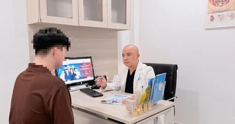 Thuê người yêu qua mạng đi chơi Valentine, chàng trai sợ mắc bệnh tình dục