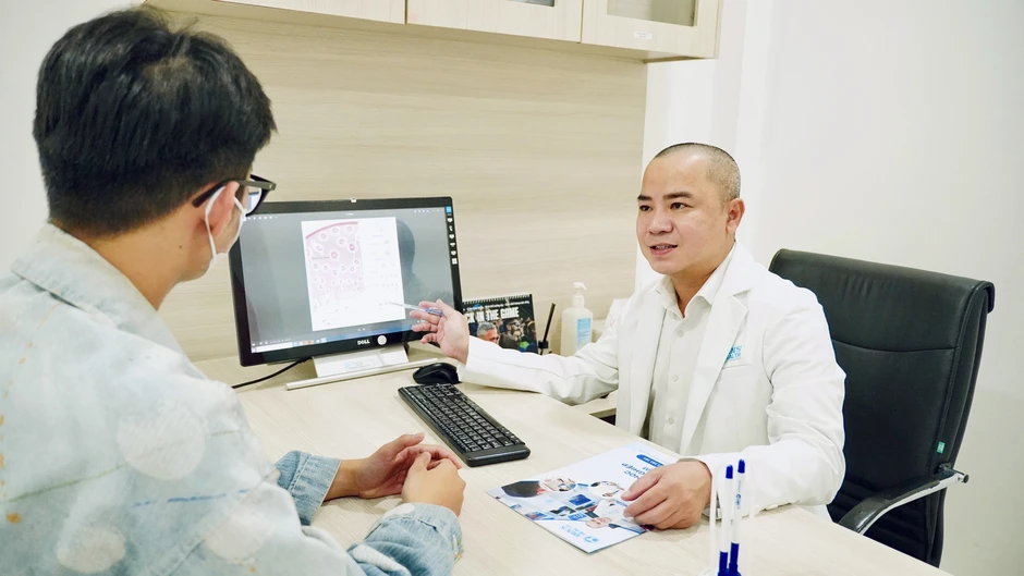 Vợ chồng rủ nhau “đổi gió” dịp nghỉ lễ, cái kết phải vào viện cấp cứu Vợ chồng rủ nhau “đổi gió” dịp nghỉ lễ, cái kết phải vào viện cấp cứu