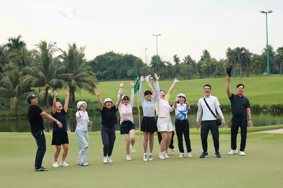 Giải các CLB Golf Hà Nội mở rộng tìm ra 2 nhà vô địch Giải các CLB Golf Hà Nội mở rộng tìm ra 2 nhà vô địch