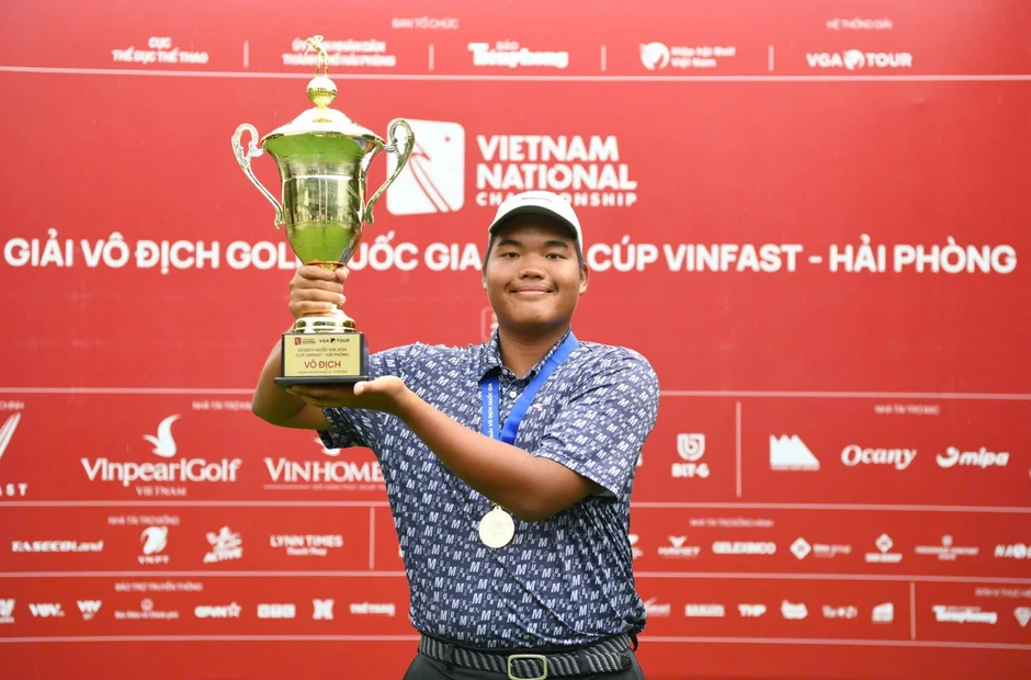 Nhà vô địch Golf Quốc gia 2024 Nguyễn Đức Sơn bước vào con đường thi đấu chuyên nghiệp