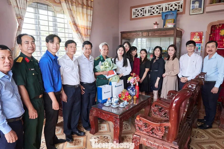 Trao tặng 400 triệu đồng tri ân cựu chiến binh