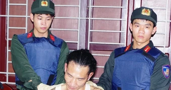 Bắt giữ giang hồ cộm cán Đức "Cộng”