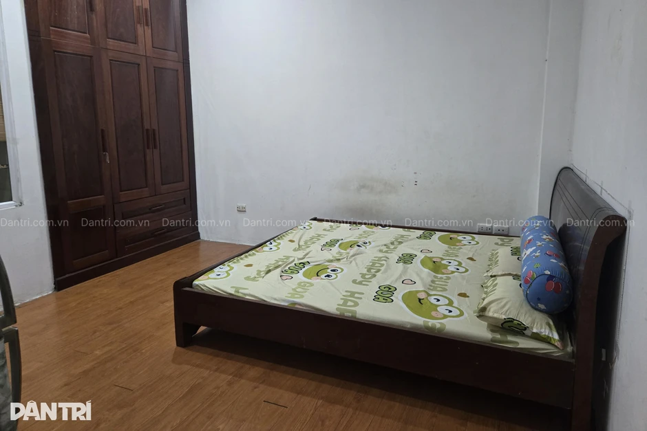 Chuỗi ngày bé gái 4 tuổi bị bạo hành đến tử vong ở Hà Nội Chuỗi ngày bé gái 4 tuổi bị bạo hành đến tử vong ở Hà Nội