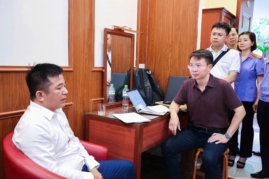 Công an tìm bị hại trong đường dây đa cấp núp bóng đầu tư tiền kỹ thuật số Công an tìm bị hại trong đường dây đa cấp núp bóng đầu tư tiền kỹ thuật số