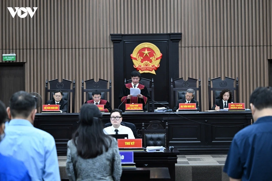 Cựu Bộ trưởng Y tế Nguyễn Thị Kim Tiến ân hận, xin được khoan hồng Cựu Bộ trưởng Y tế Nguyễn Thị Kim Tiến ân hận, xin được khoan hồng