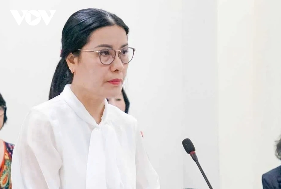 Cựu Hiệu trưởng một trường THCS ở Hà Nội bị tuyên 3 năm tù Cựu Hiệu trưởng một trường THCS ở Hà Nội bị tuyên 3 năm tù