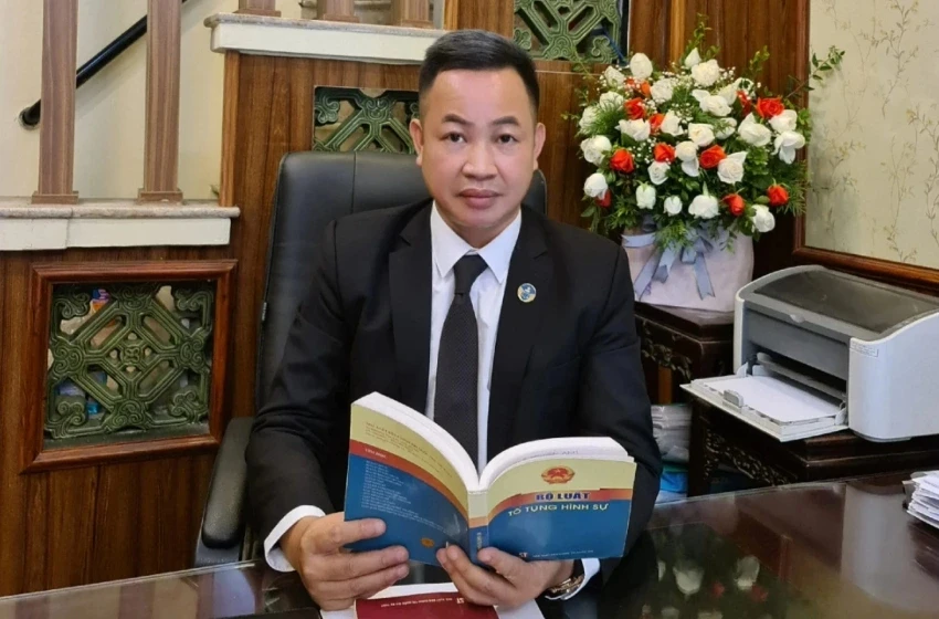 Cựu hiệu trưởng ở Hà Nội bị tuyên án 3 năm tù: Bài học về "dạy thêm" Cựu hiệu trưởng ở Hà Nội bị tuyên án 3 năm tù: Bài học về "dạy thêm"