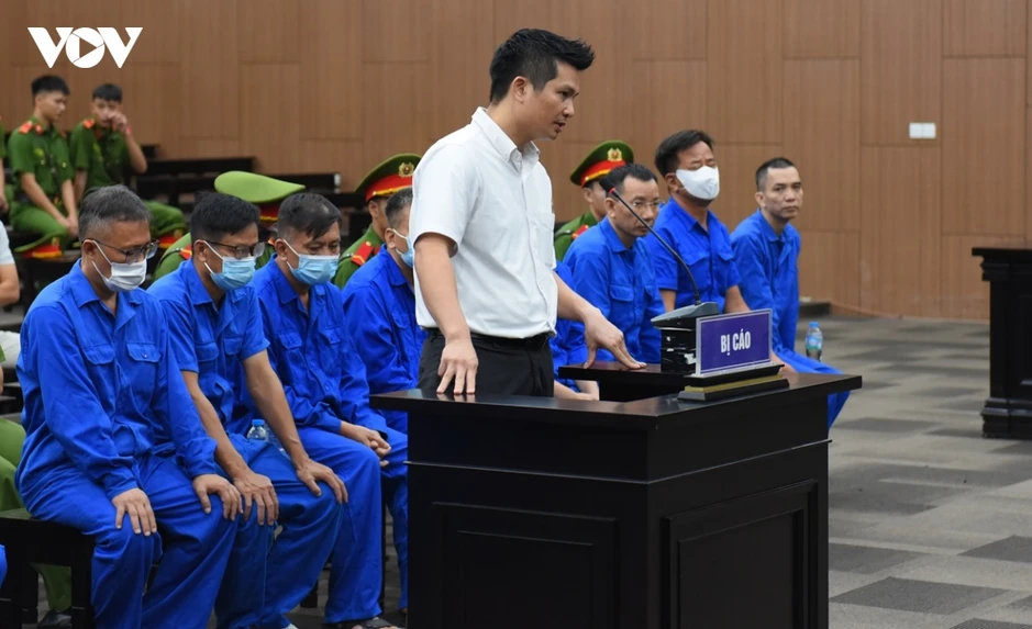 Cựu Thứ trưởng Nguyễn Bá Hoan khai nhận "tiền cảm ơn" của doanh nghiệp Cựu Thứ trưởng Nguyễn Bá Hoan khai nhận "tiền cảm ơn" của doanh nghiệp