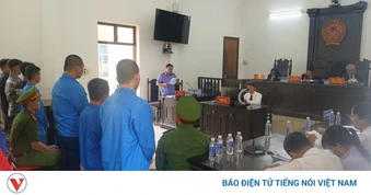 Đồng Tháp: 21 bị cáo lĩnh án tù vì tội gây rối trật tự công cộng