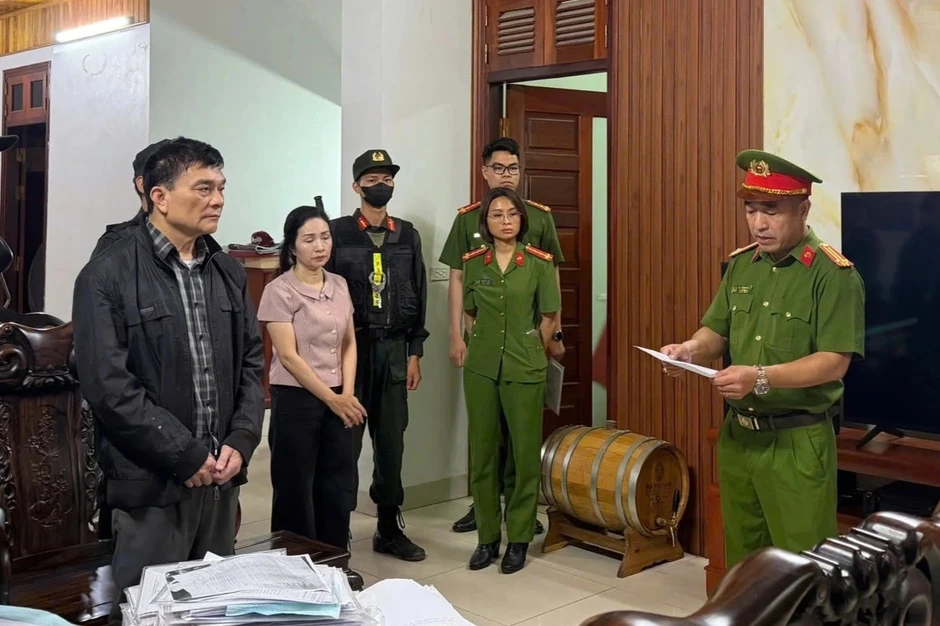 Giám đốc Công ty Đại Lộc Lý Công Sinh vừa bị bắt ở Phú Thọ là ai? Giám đốc Công ty Đại Lộc Lý Công Sinh vừa bị bắt ở Phú Thọ là ai?