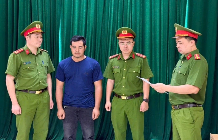 Giám đốc cùng hai kế toán bị khởi tố vì mua bán trái phép hóa đơn Giám đốc cùng hai kế toán bị khởi tố vì mua bán trái phép hóa đơn