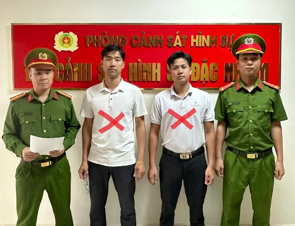 Hải Phòng phá chuyên án cưỡng đoạt tài sản núp bóng “hỗ trợ truyền thông” Hải Phòng phá chuyên án cưỡng đoạt tài sản núp bóng “hỗ trợ truyền thông”