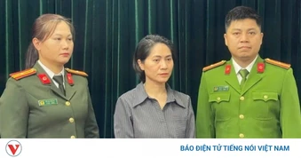 Hôm nay xét xử nữ giám đốc hủy show "Về đây bốn cánh chim trời"