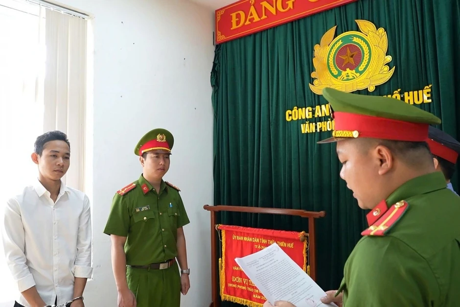Khởi tố bị can gây tai nạn giao thông do vi phạm nồng độ cồn Khởi tố bị can gây tai nạn giao thông do vi phạm nồng độ cồn