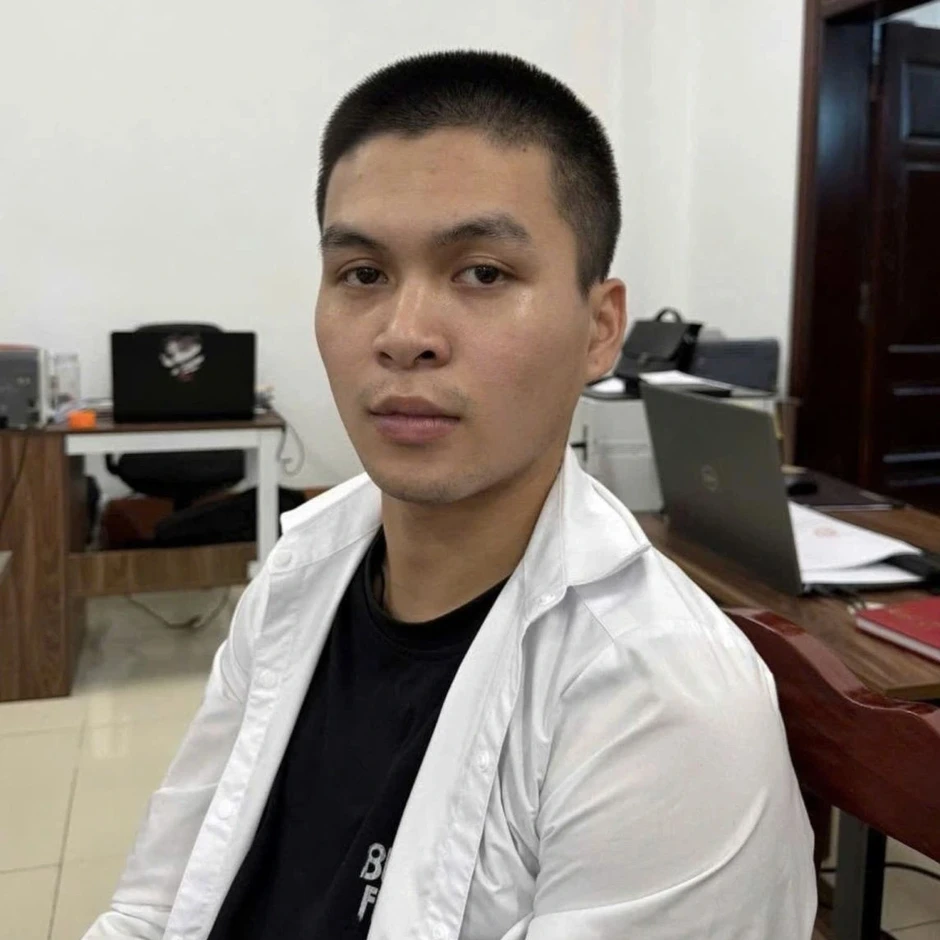 Khởi tố nhóm đối tượng livestream trên Facebook bán "vé cào trúng thưởng" Khởi tố nhóm đối tượng livestream trên Facebook bán "vé cào trúng thưởng"