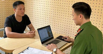 Ký hợp đồng thuê ô tô rồi mang 4 xe đi cầm cố, bán lấy tiền chi tiêu