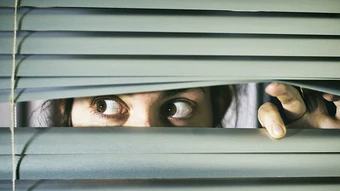 Nghịch lý khi thấy chết không cứu: Đạo đức hay trách nhiệm?
