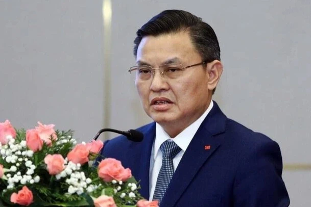 Tại sao nguyên Cục trưởng Hoàng Văn Thức bị khởi tố? Tại sao nguyên Cục trưởng Hoàng Văn Thức bị khởi tố?