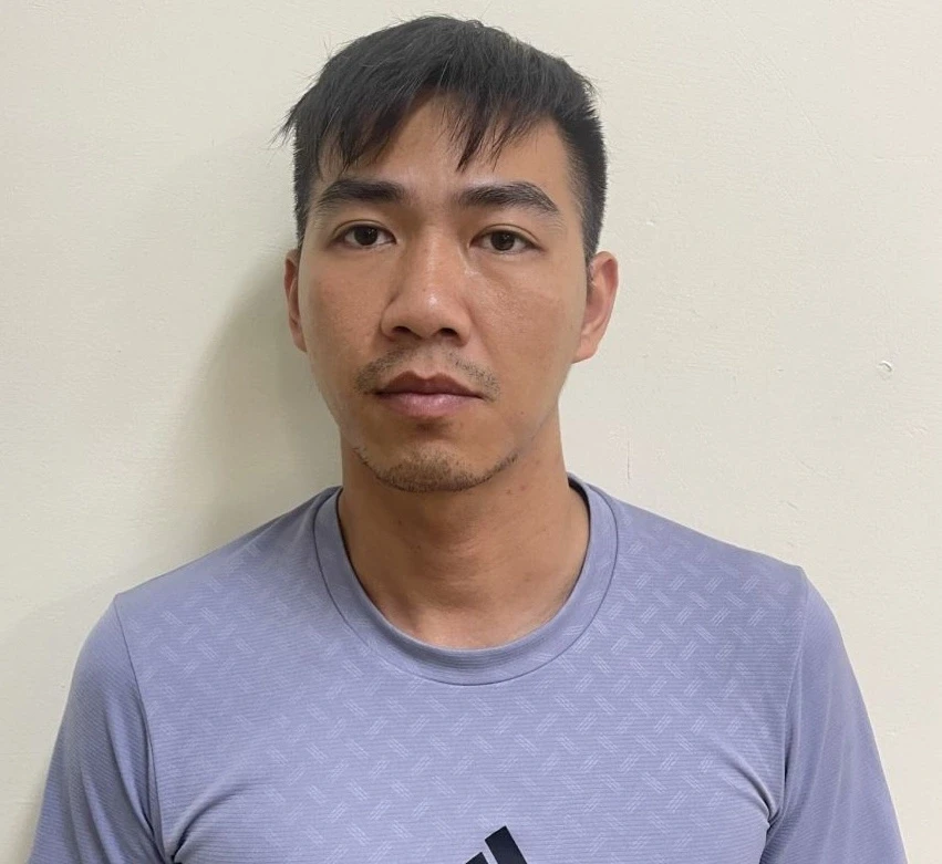 Tài xế trả khách ẩu trên cao tốc khiến một phụ nữ ngã tử vong Tài xế trả khách ẩu trên cao tốc khiến một phụ nữ ngã tử vong
