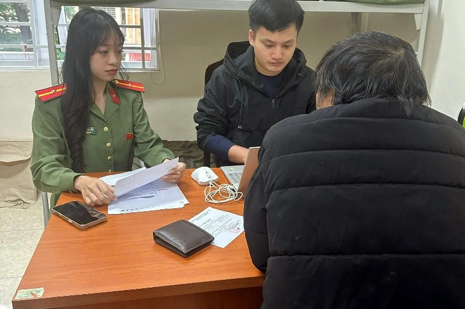Thông tin sai sự thật về lãnh đạo Hà Nội, người đàn ông bị xử phạt 5 triệu đồng Thông tin sai sự thật về lãnh đạo Hà Nội, người đàn ông bị xử phạt 5 triệu đồng