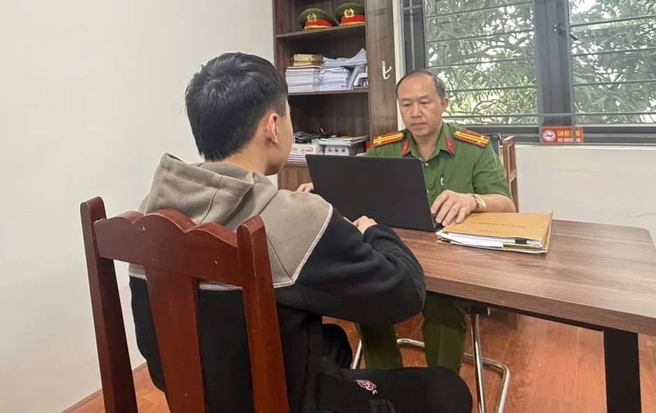 Triệt phá vụ mua bán người dưới 16 tuổi, khởi tố 5 đối tượng Triệt phá vụ mua bán người dưới 16 tuổi, khởi tố 5 đối tượng