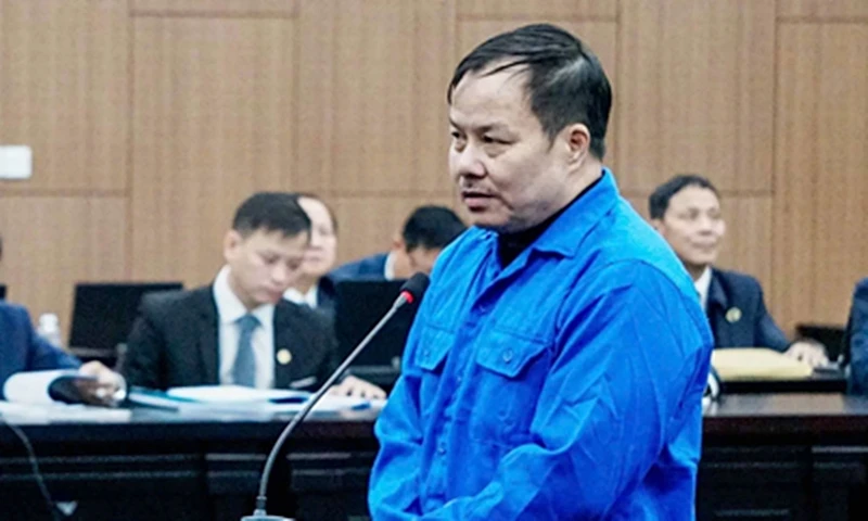 Truy tố cựu thẩm phán nhận hàng trăm triệu đồng để tuyên "án treo" cho bị cáo Truy tố cựu thẩm phán nhận hàng trăm triệu đồng để tuyên "án treo" cho bị cáo