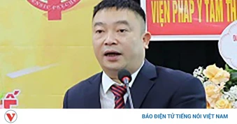 Vợ cựu Viện trưởng pháp y tâm thần nhắn "thiếu 4 tờ" sau khi nhận hối lộ