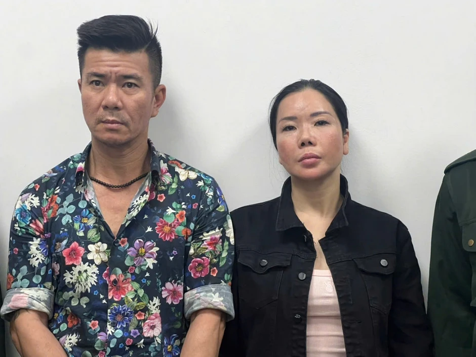 Vợ cựu Viện trưởng pháp y tâm thần nhắn "thiếu 4 tờ" sau khi nhận hối lộ Vợ cựu Viện trưởng pháp y tâm thần nhắn "thiếu 4 tờ" sau khi nhận hối lộ